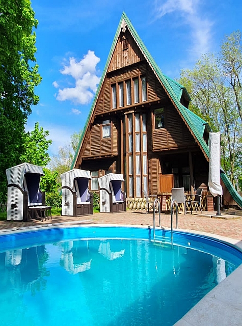 Der Pool im Ferienpark Privatpool